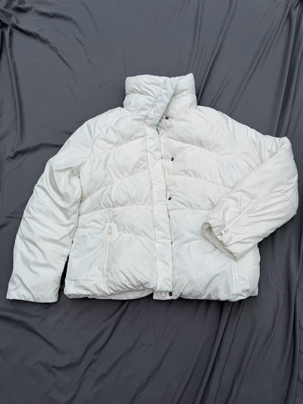 GAP White Quilted Puffer Jacket with Stand Collar